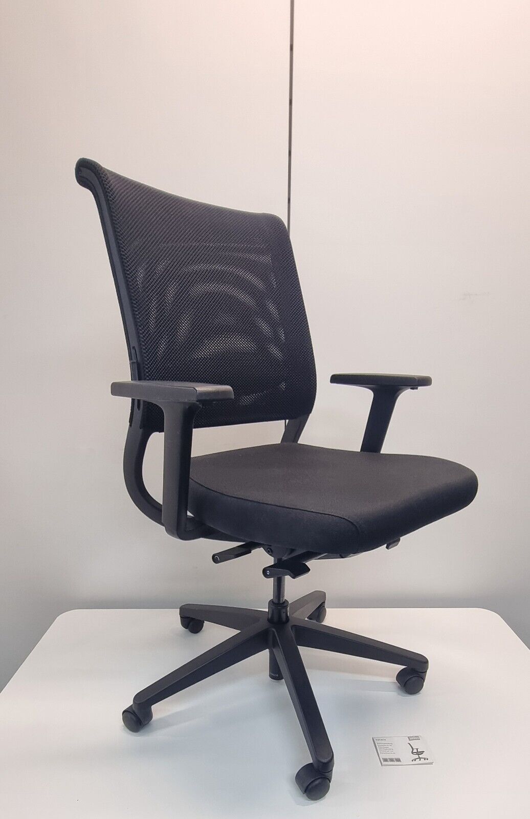 SEDUS Netwin NW100 Exec Swivel Chair-Adjustable Height+Arms-Mesh Back-Lumbar Pad